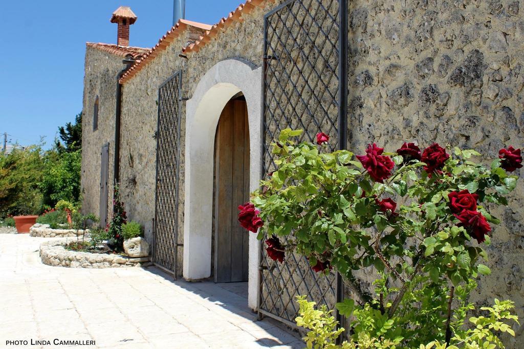 Villa Coscio Di Badia à Naro Extérieur photo